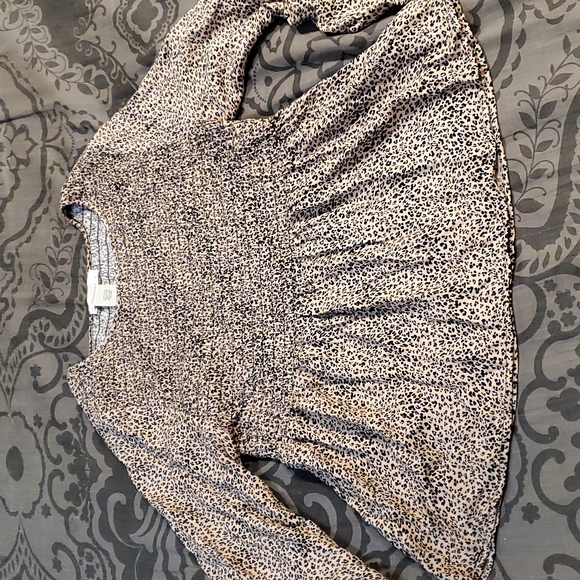 Leopard Peplum Top - Picture 4 of 5